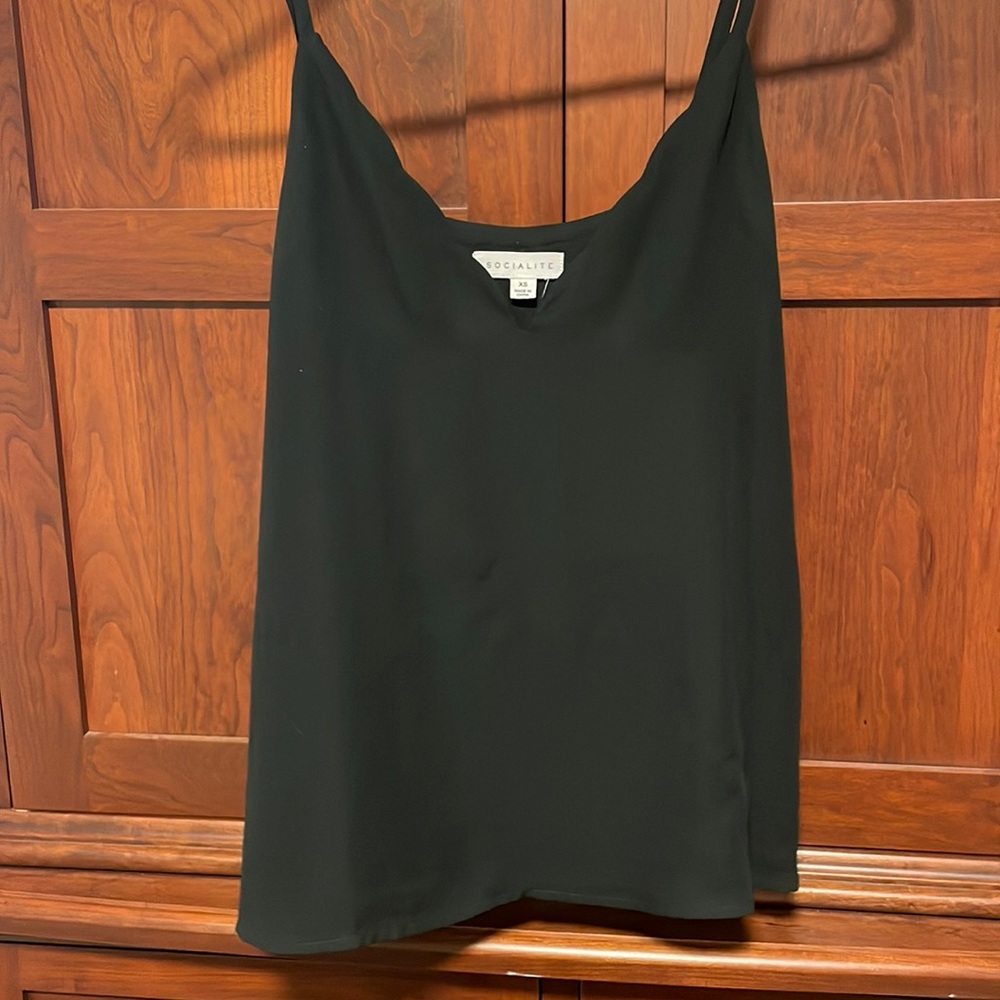 Socialite - Black top